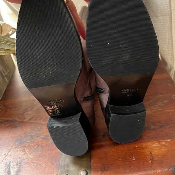 Garnet Hill Riding boot - Picture 5 of 8